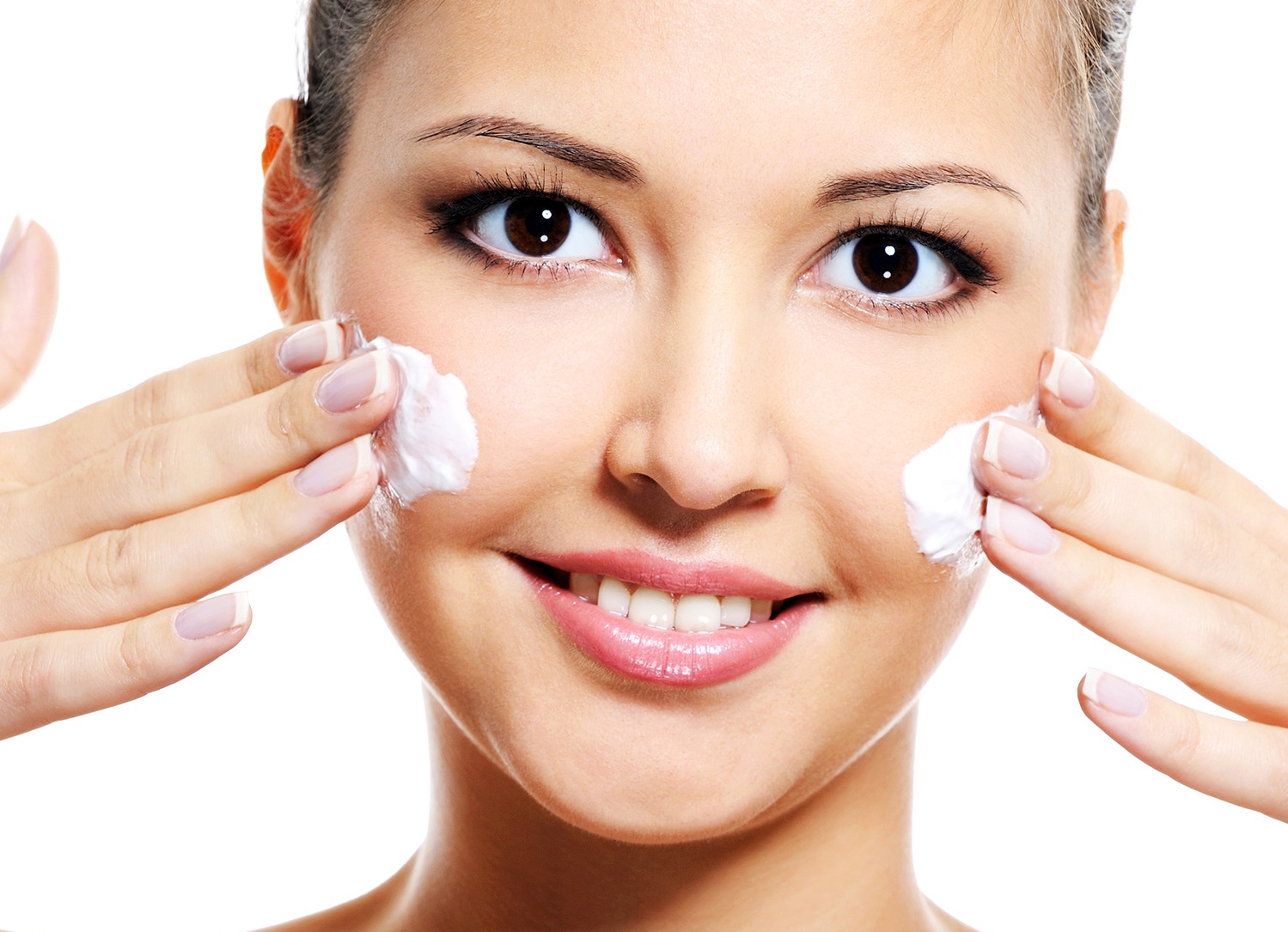 Shaving face with shaving powder