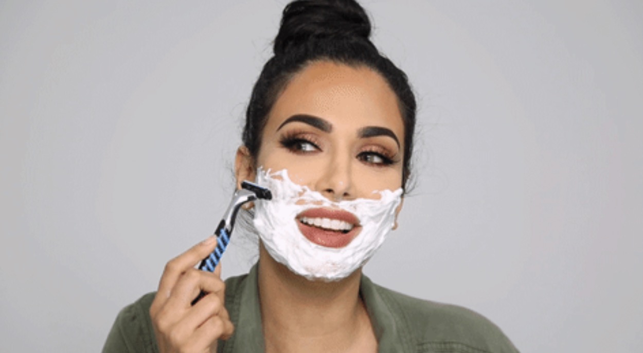 اصلاح صورت خانم ها (Ladies facial shaving)